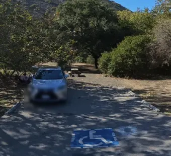 Leo Carrillo site 33, 360 photo: accessible pad with the wheelchair marking