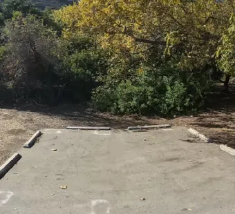 Leo Carrillo site 35, 360 photo: large old oak shades the whole pad