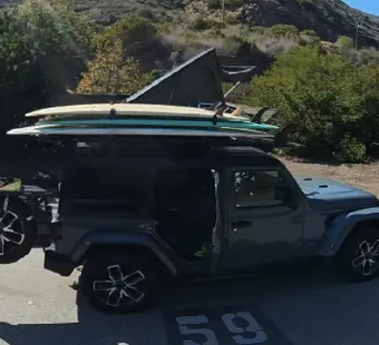 Leo Carrillo site 59, 360 photo: jeep with surfboards and a rooftop tent parked