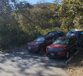 Leo Carrillo site 107, 360 photo: three cars parked close together