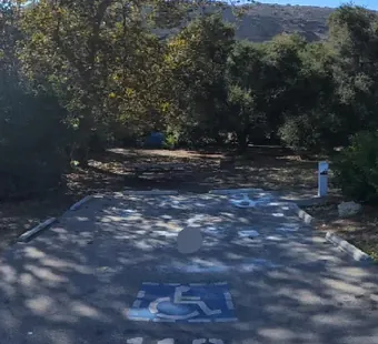 Leo Carrillo site 119, 360 photo: accessible pad with the wheelchair marking