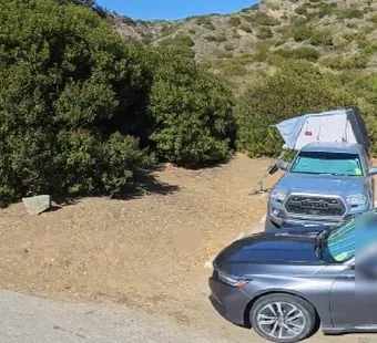 Leo Carrillo site 124, 360 photo: two trucks and a car parked together
