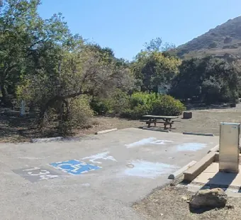 Leo Carrillo site 134, 360 photo: wide open pad with markings on the ground