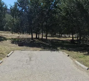 Malibu Creek site 51, 360 photo: oaks behind