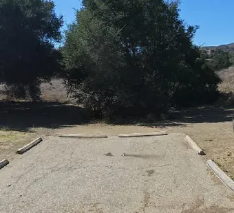 Malibu Creek site 57, 360 photo: oaks behind