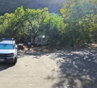 Sycamore Canyon site 55, 360 photo: open sky in the middle, hill straight ahead