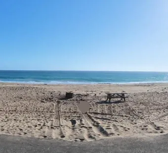 Thornhill Broome site 27, 360 photo: lifeguard tower one site to the north